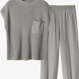 Gray Knit Sleeveless Top and Pants Set